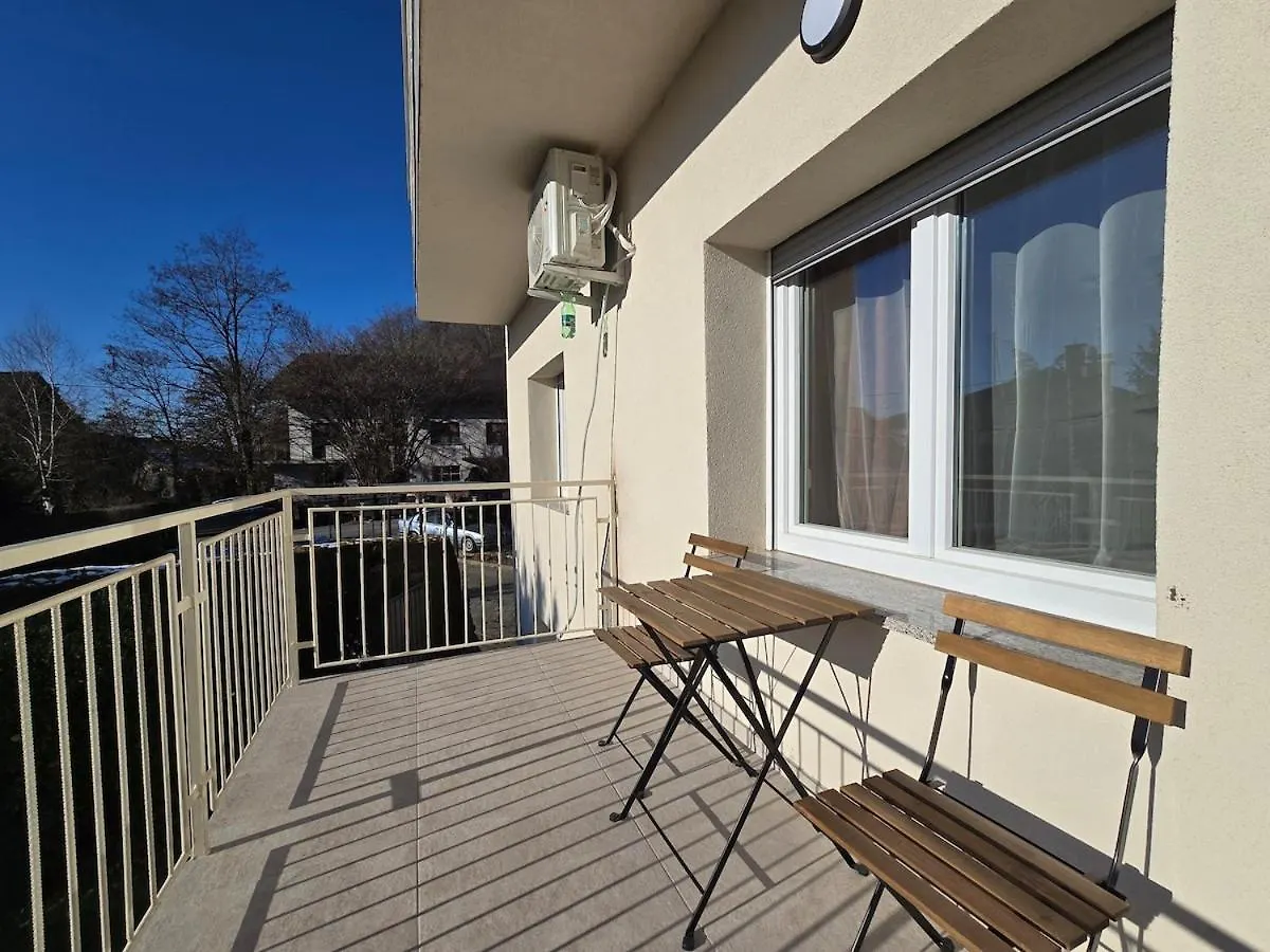 Apartment Barje Ii, Bright&Sunny, Private Parking Ljubljana Slovenia